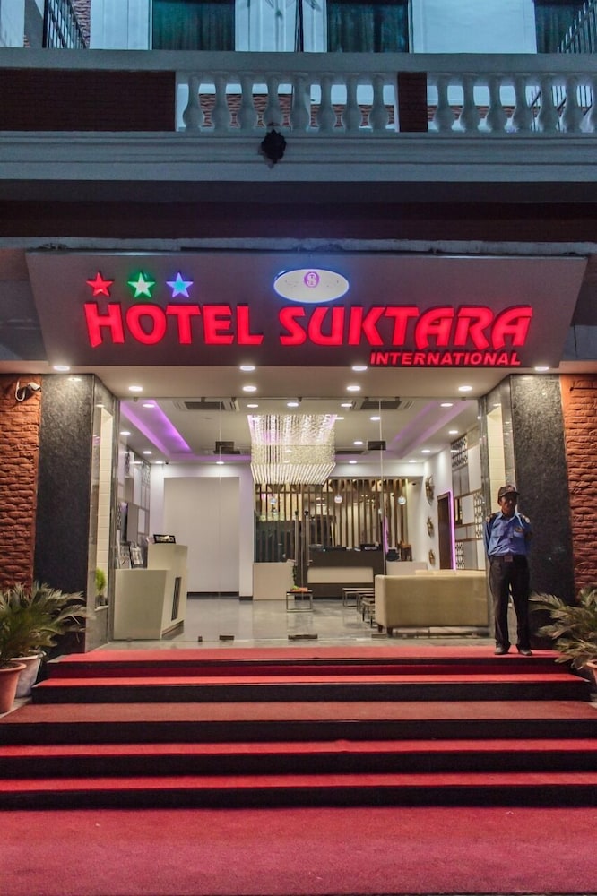 Hotel Suktara International 2/49