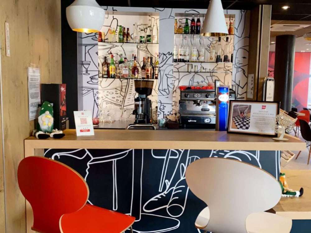 ibis Toulon La Seyne Sur Mer 12/71
