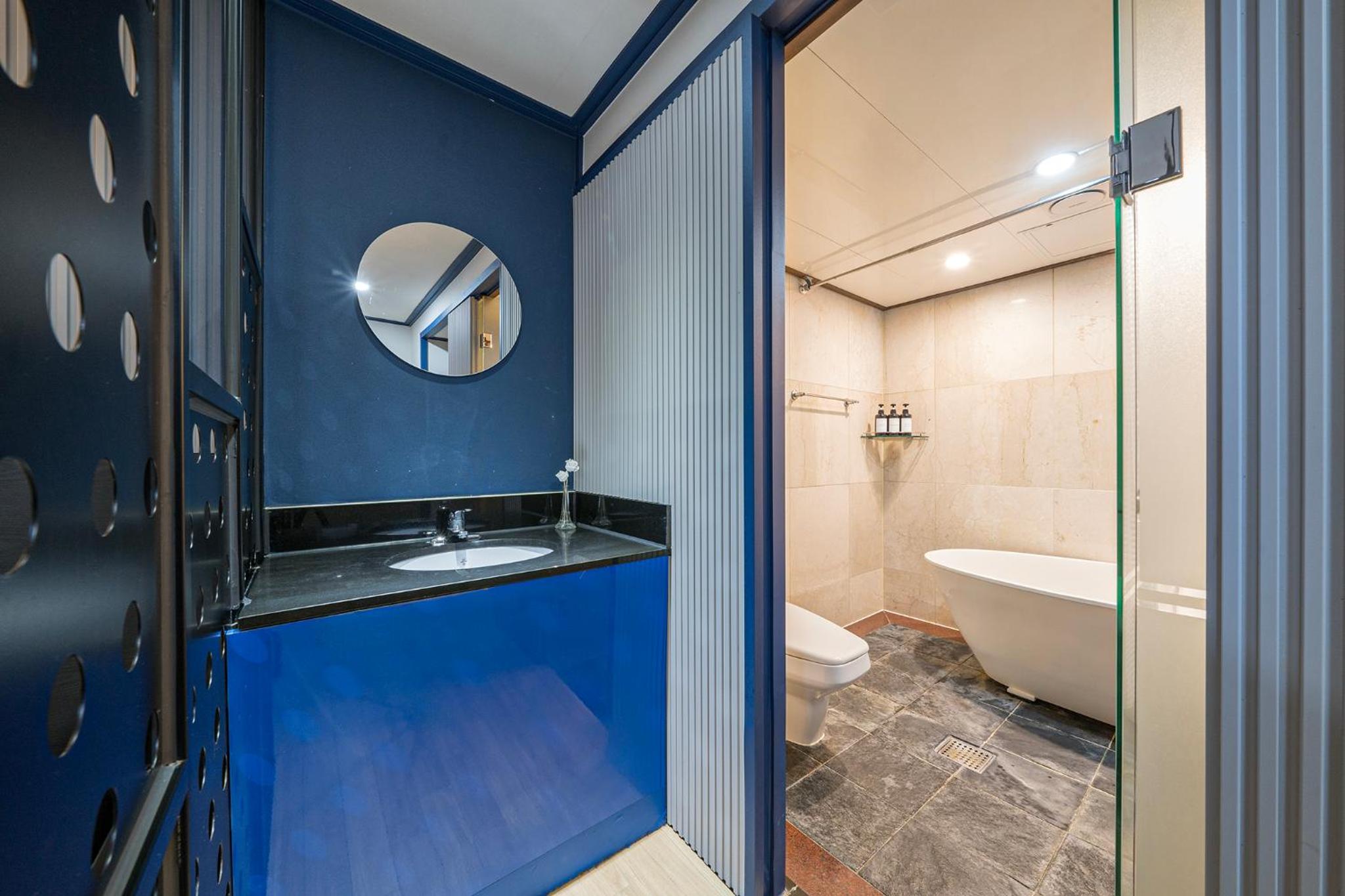 Noblesse Hotel 87/100