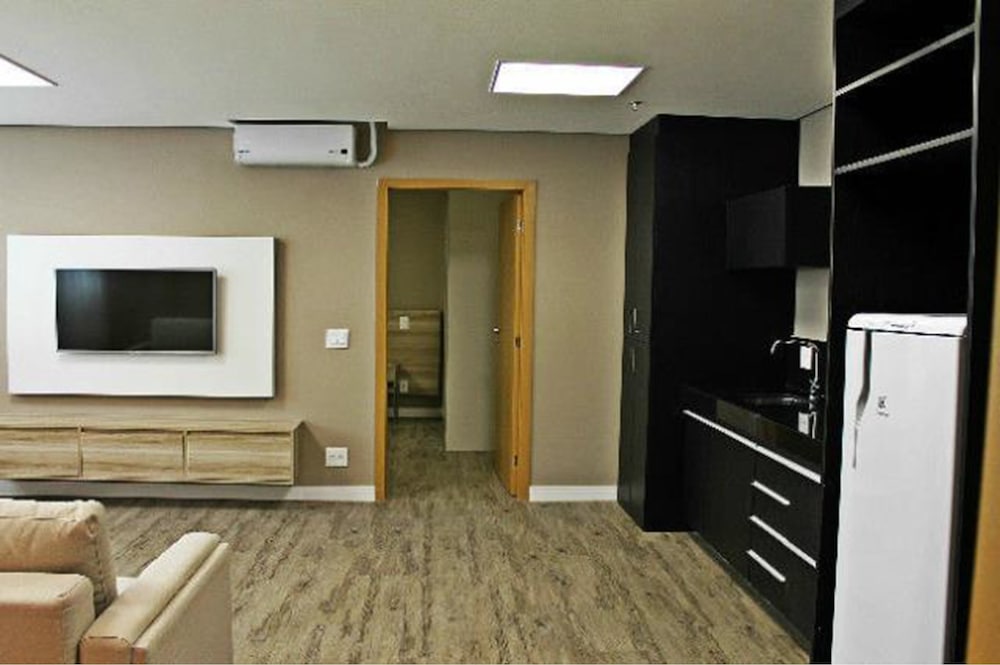 Ville Celestine Condo Hotel and Eventos 53/55