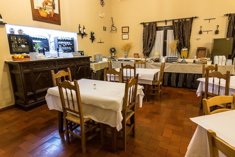 Hotel Villa De Grazalema 44/57