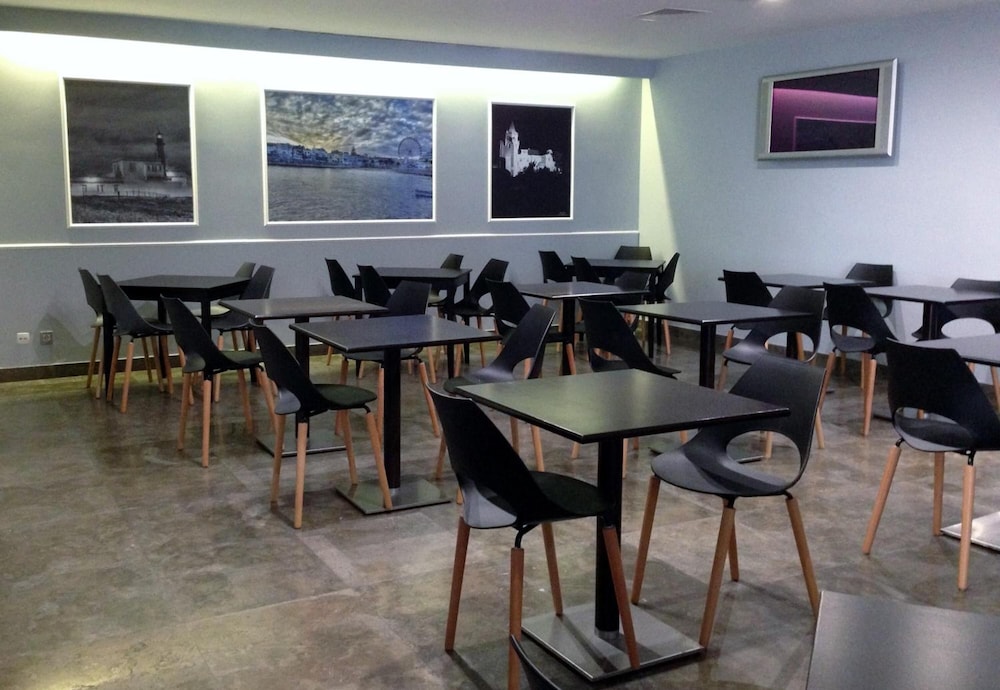restaurant-cafeteria