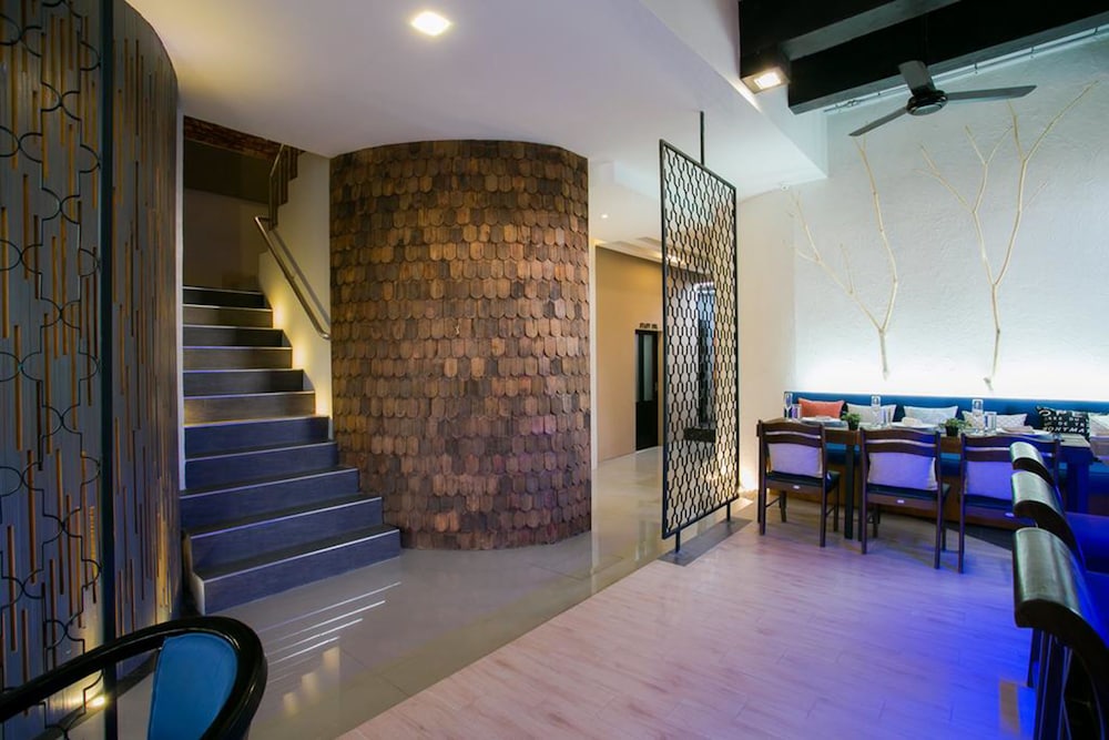 The House Patong 30/43