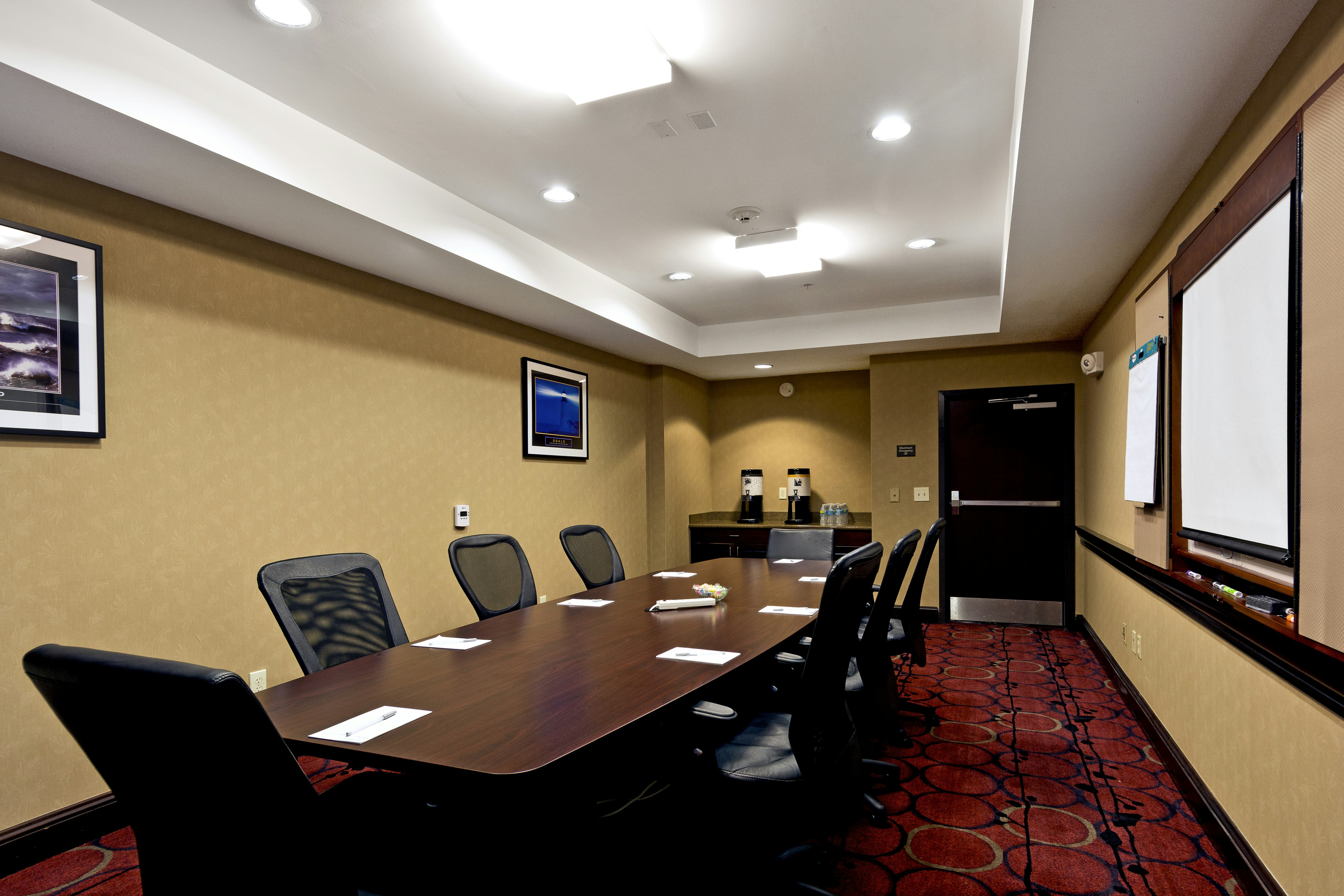 Hampton Inn Statesville 63/72