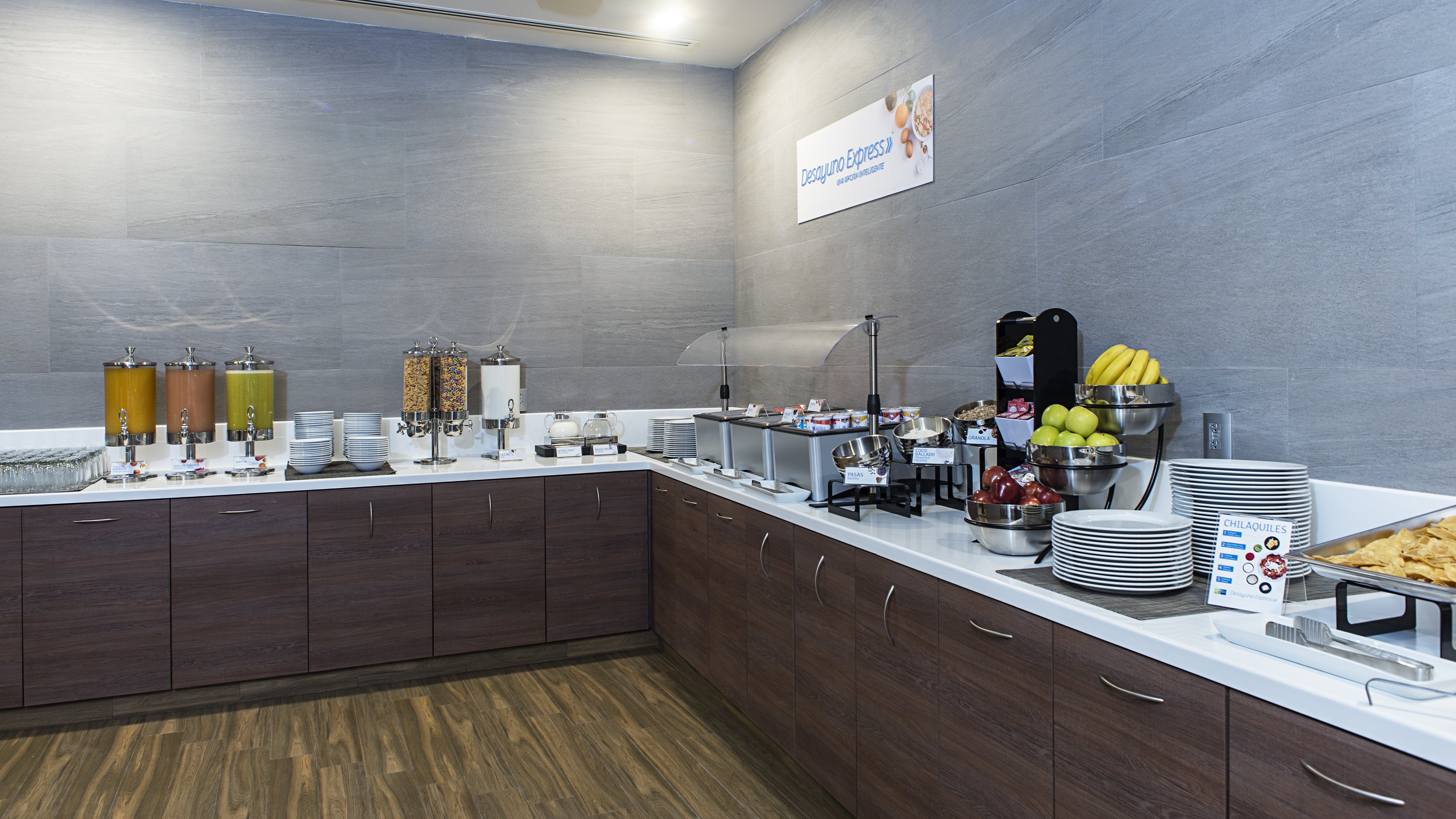 HOLIDAY INN EXPRESS MEXICO - TOREO 26/58