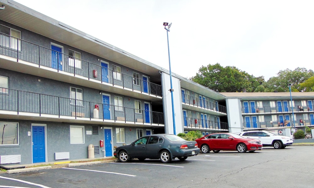 Somatel Nashville Airport Hotel 41/49