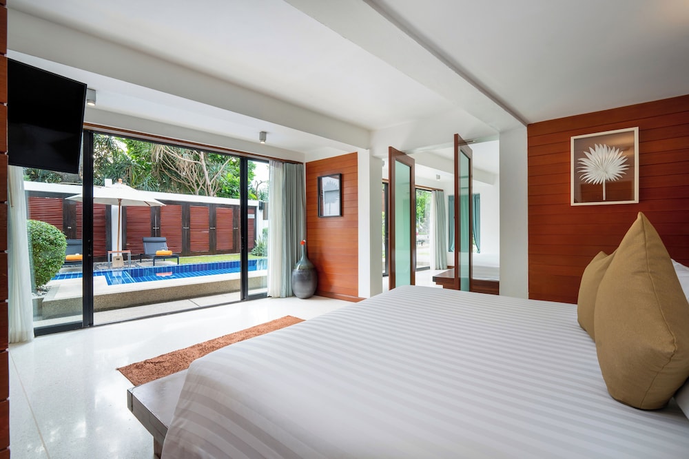 La Flora Resort Patong 14/70