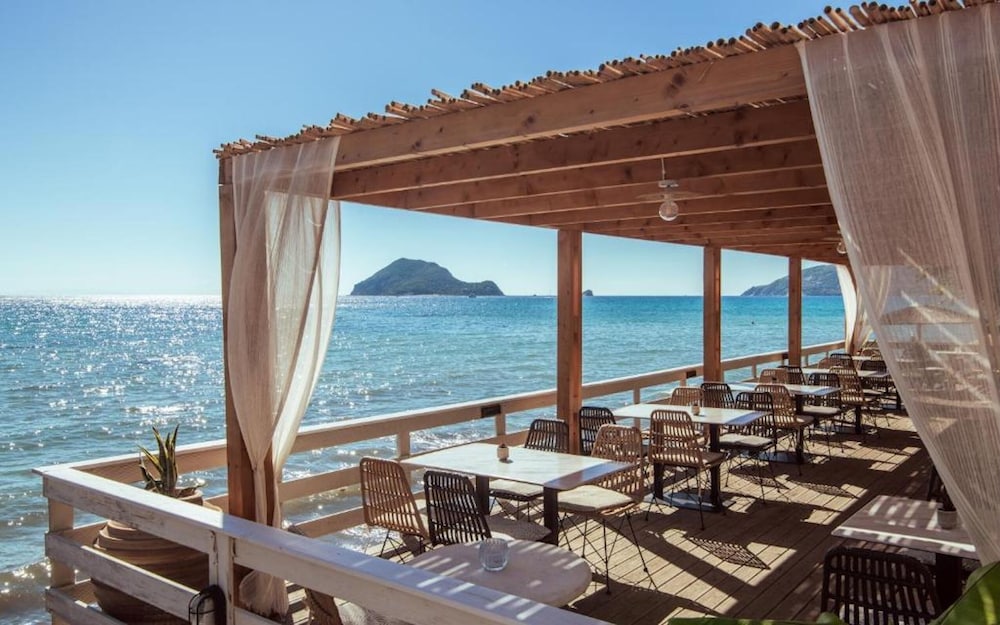 Porto Koukla Beach Hotel 62/89