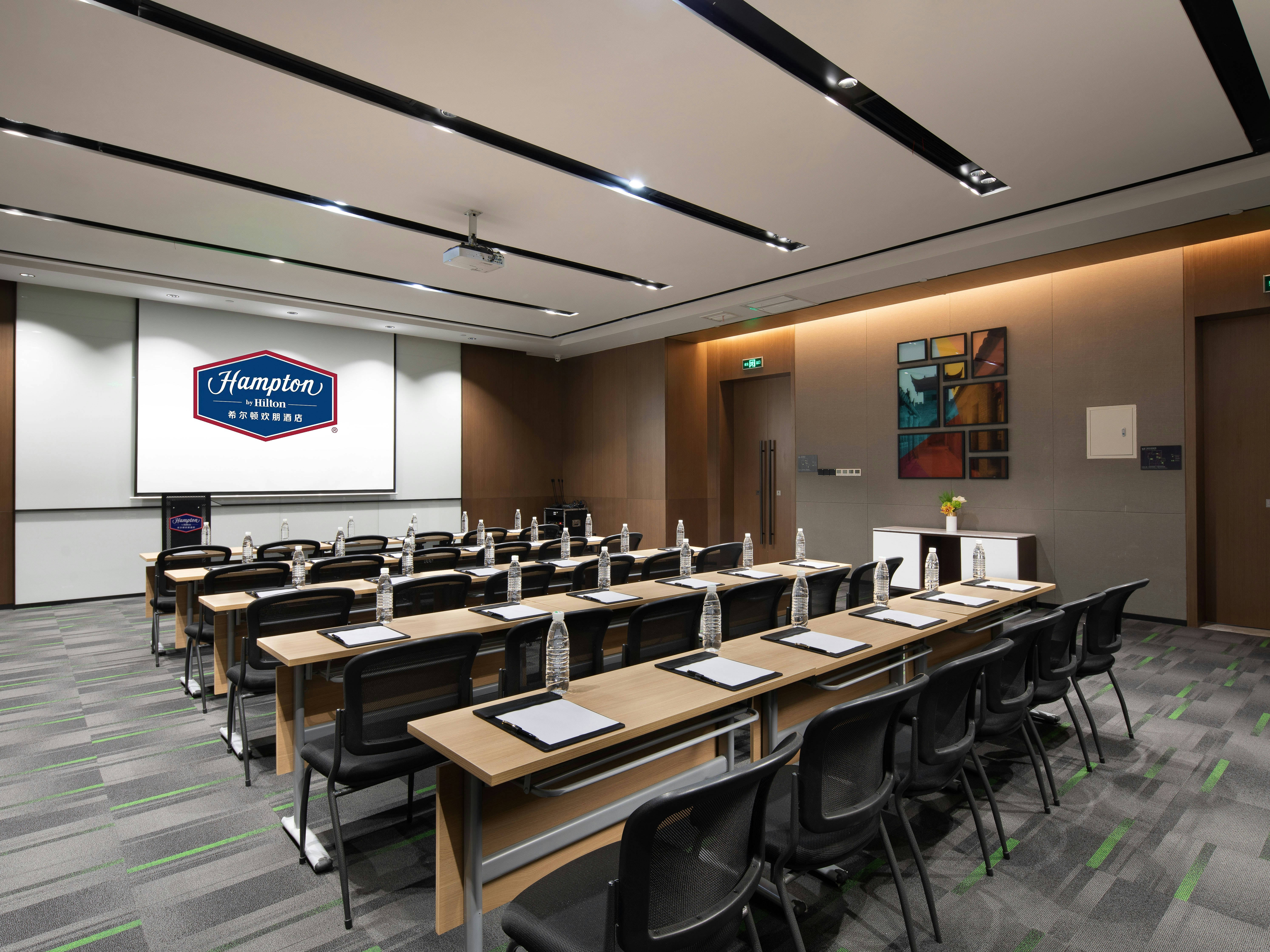 Taixing Hampton by Hilton Hotel 16/17