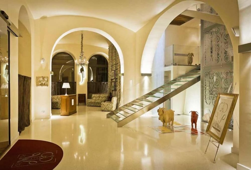 Hotel Duchi Vis A Vis 38/62