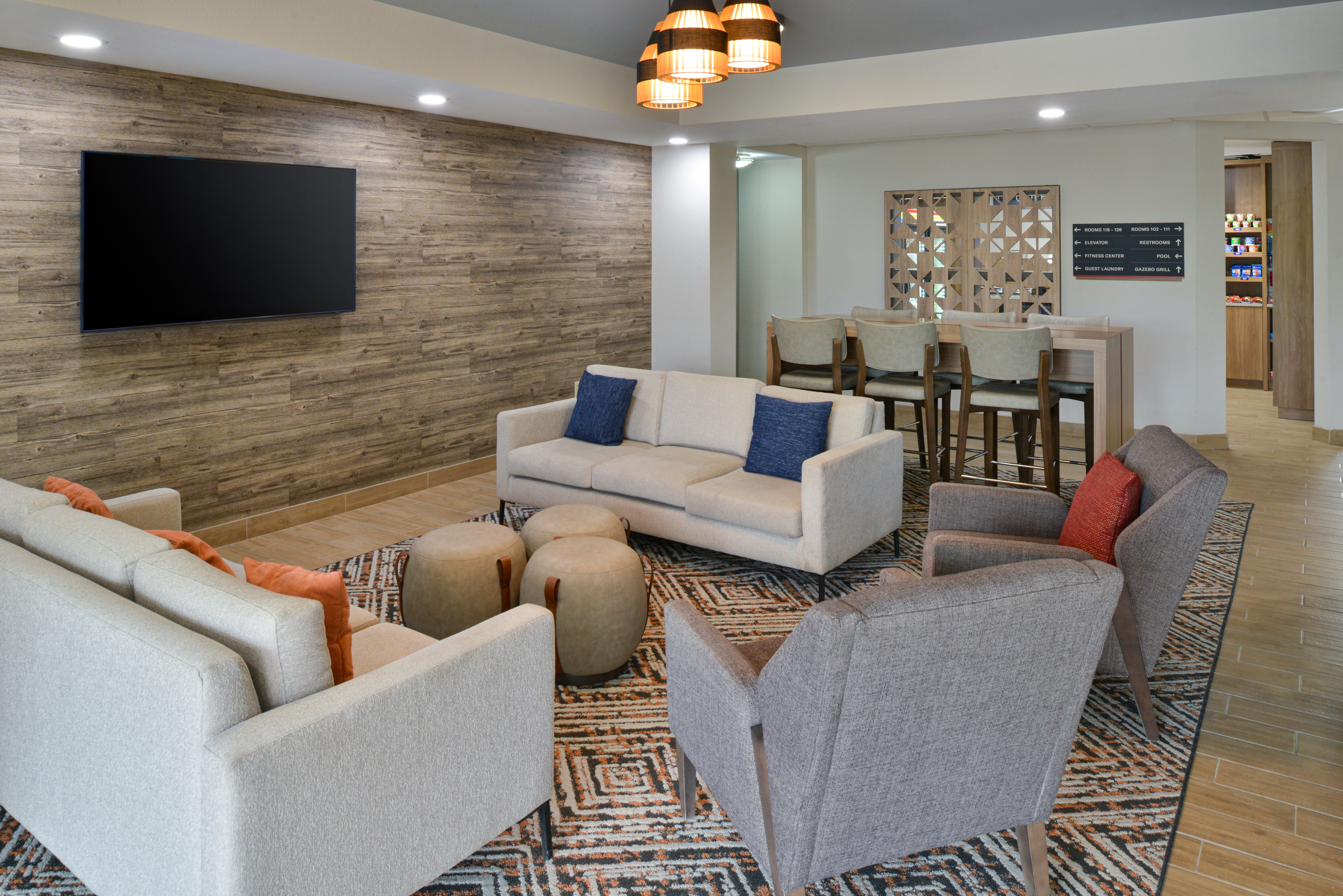 Candlewood Suites Kansas City Northeast 45/73