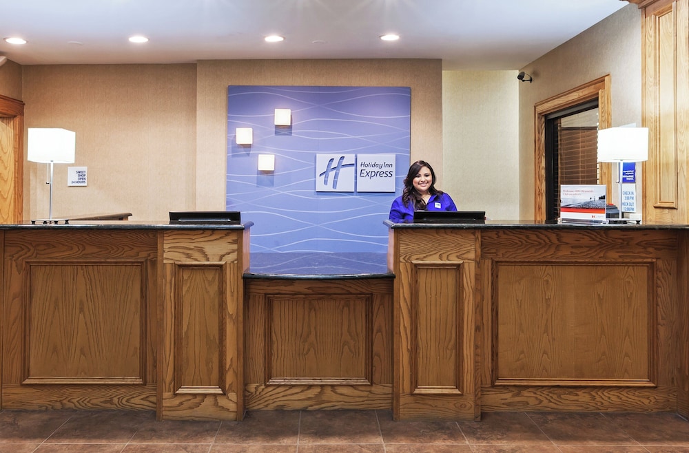 Holiday Inn Express Hotel And Suites Corpus Christi Nw Calallen 8/71