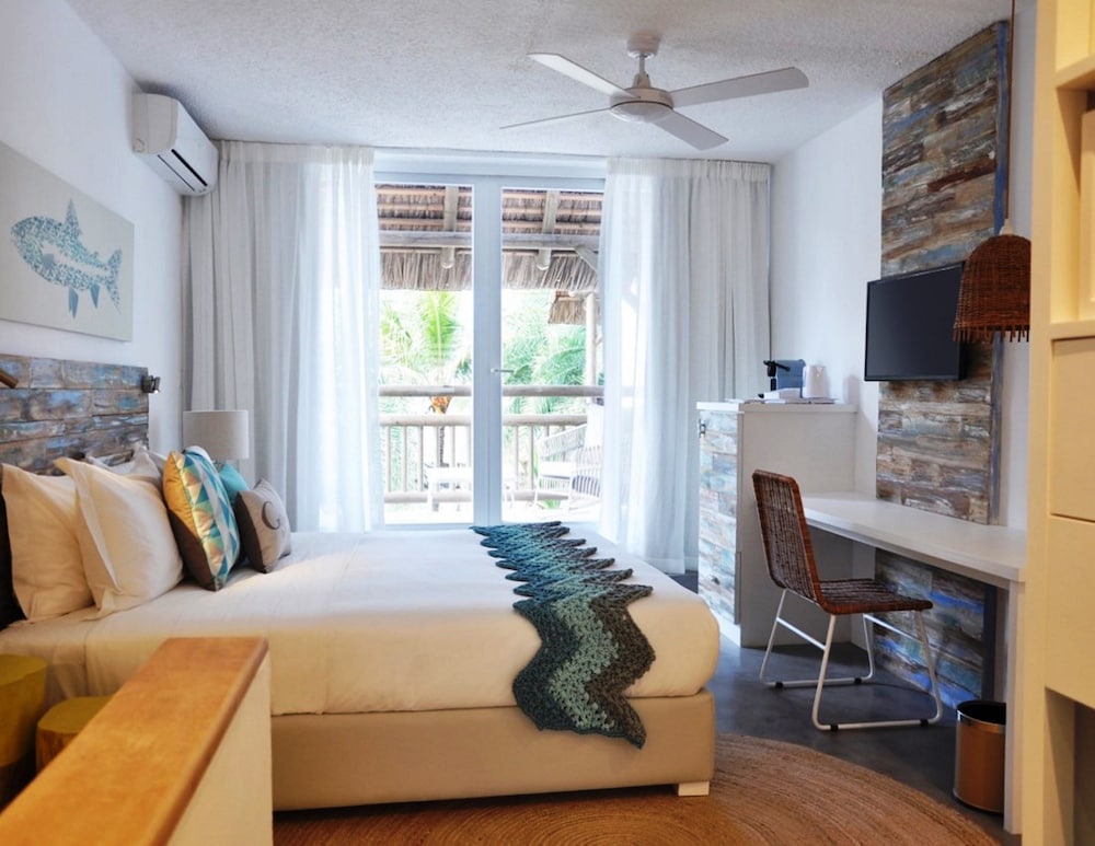 Seapoint Boutique Hotel - Adults Only 10/50
