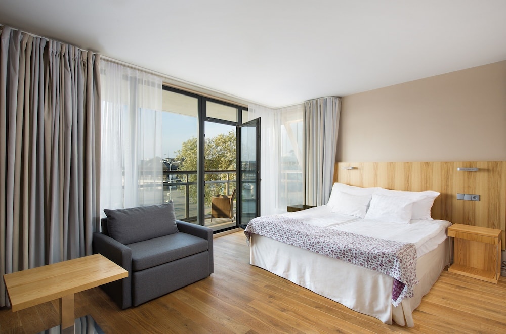 HESTIA HOTEL EUROPA 7/55