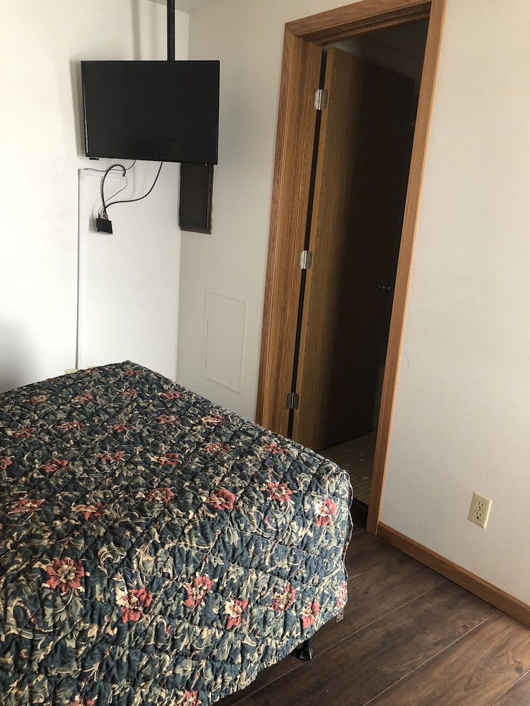 Neva Jean Motel 18/65