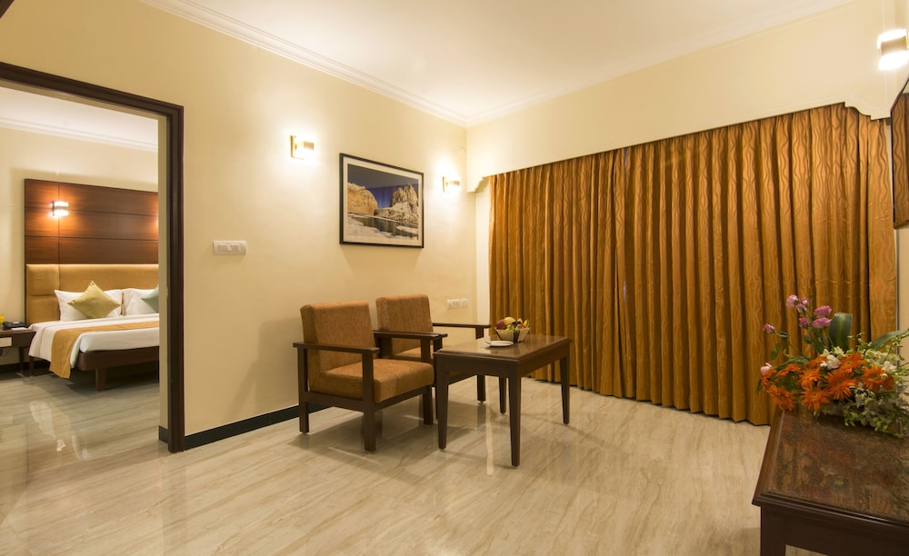 Shenbaga Hotel and Convention Centre 18/31