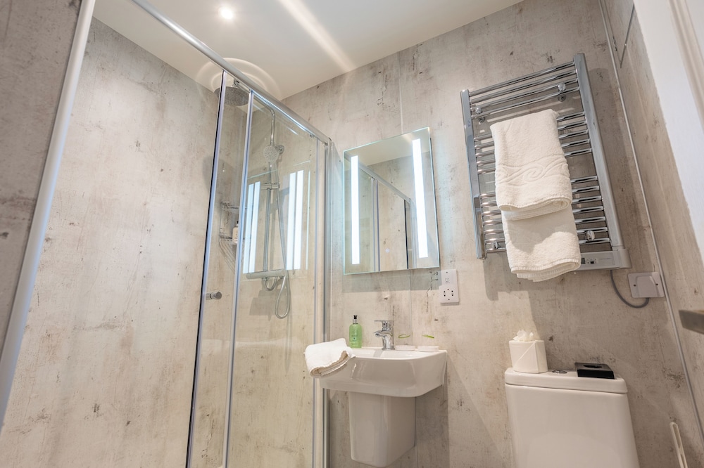 Ambleside Townhouse 55/59