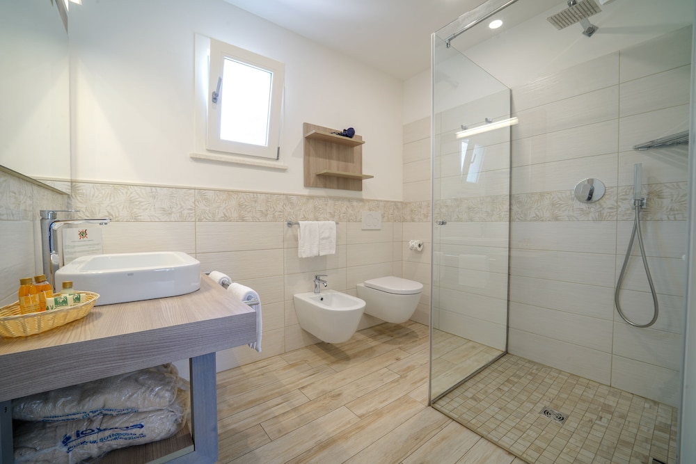 Baia Del Godano Resort & Spa 75/78