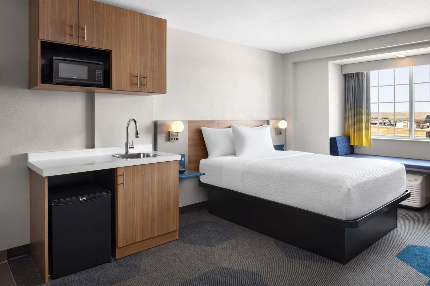 Microtel Inn Suites by Wyndham Rapid City 13/48