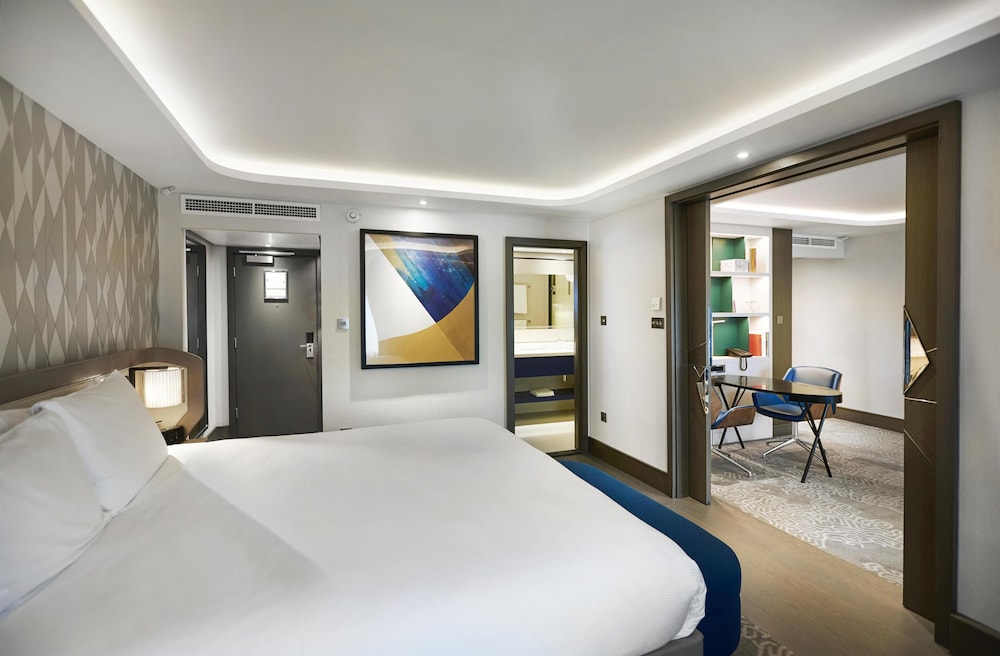 EXECUTIVE, SUITE, KING BED, LOUNGE ACCESS