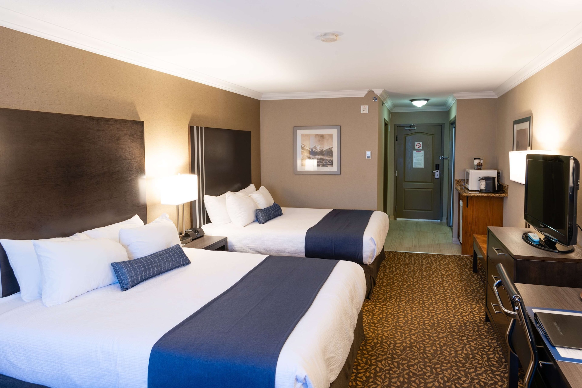 Standard, 2 Queen Beds