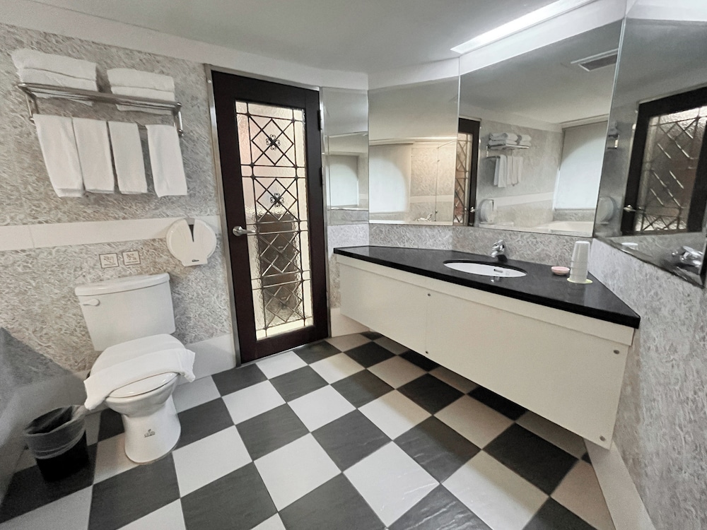 Guide Hotel Taipei Xinyi 68/71
