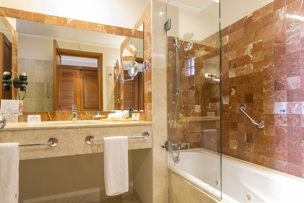 Grand Palladium Colonial Resort Spa All Inclusive 17/47