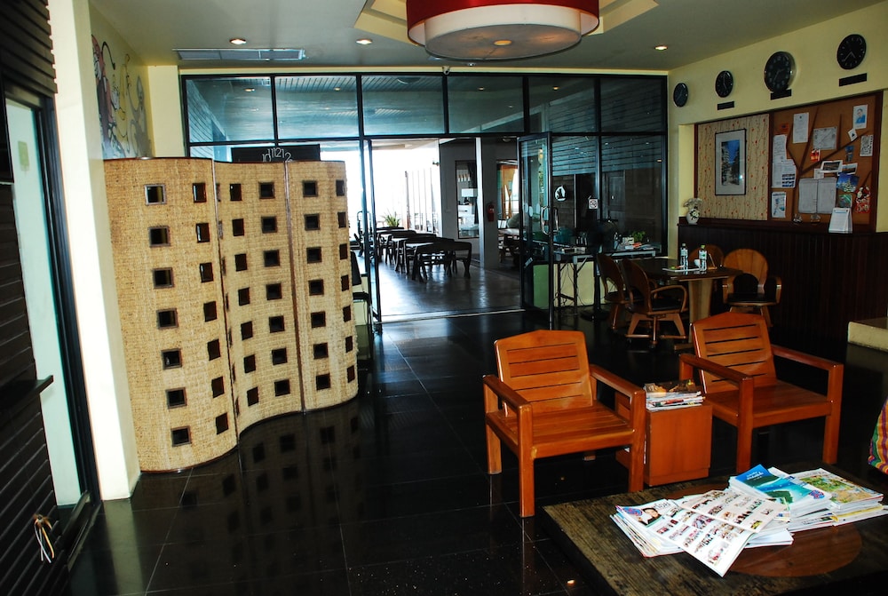Prachuap Beach Hotel 26/40
