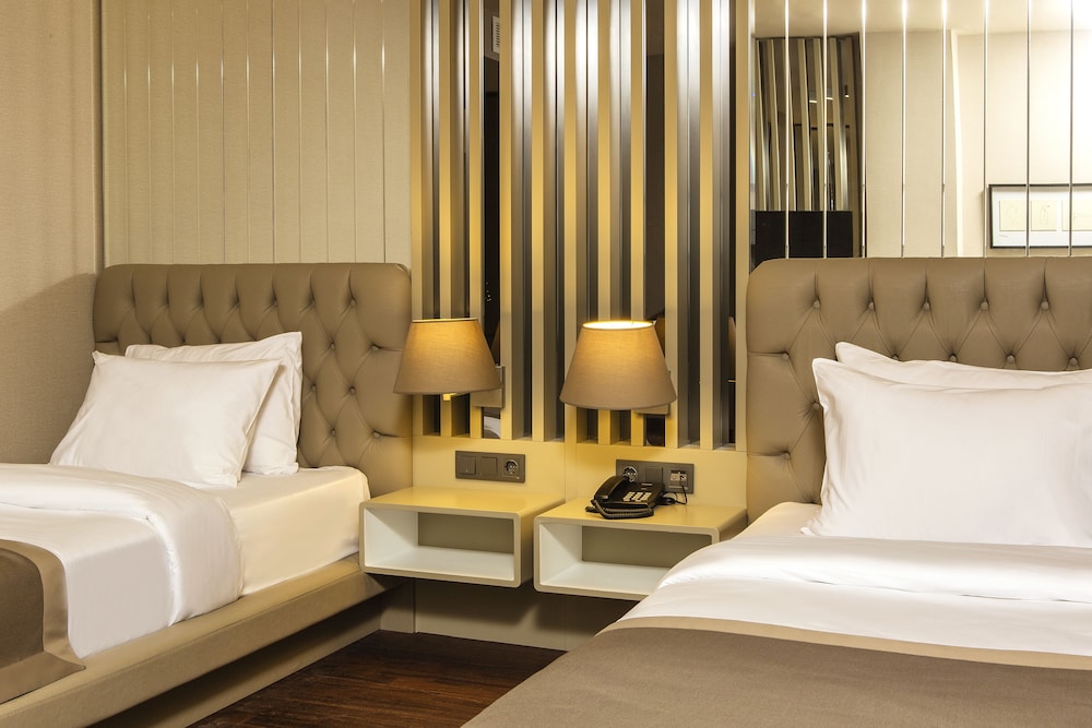 1 BEDROOM, STANDARD
