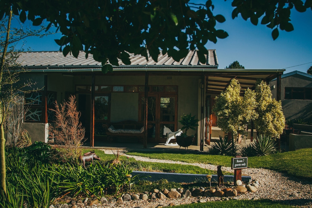 A Hilltop Country Retreat 2/50