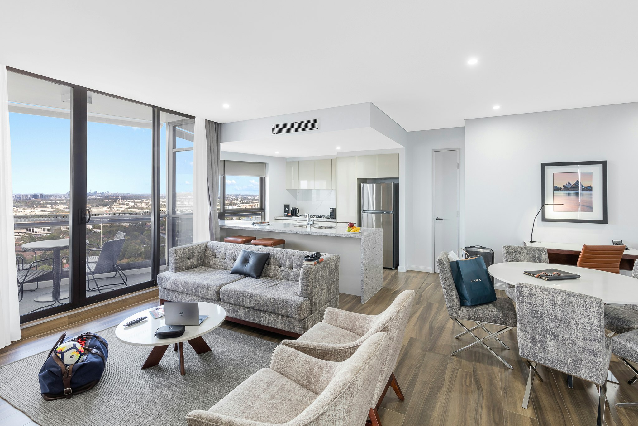 Meriton Suites Church Street Parramatta 15/25