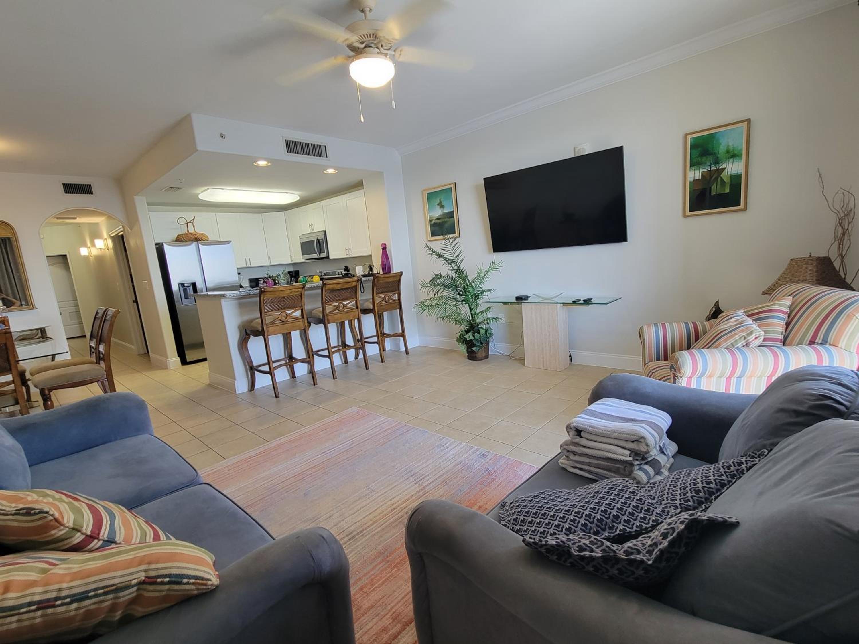 Lakeview Condo Hotel near Disney 16/29
