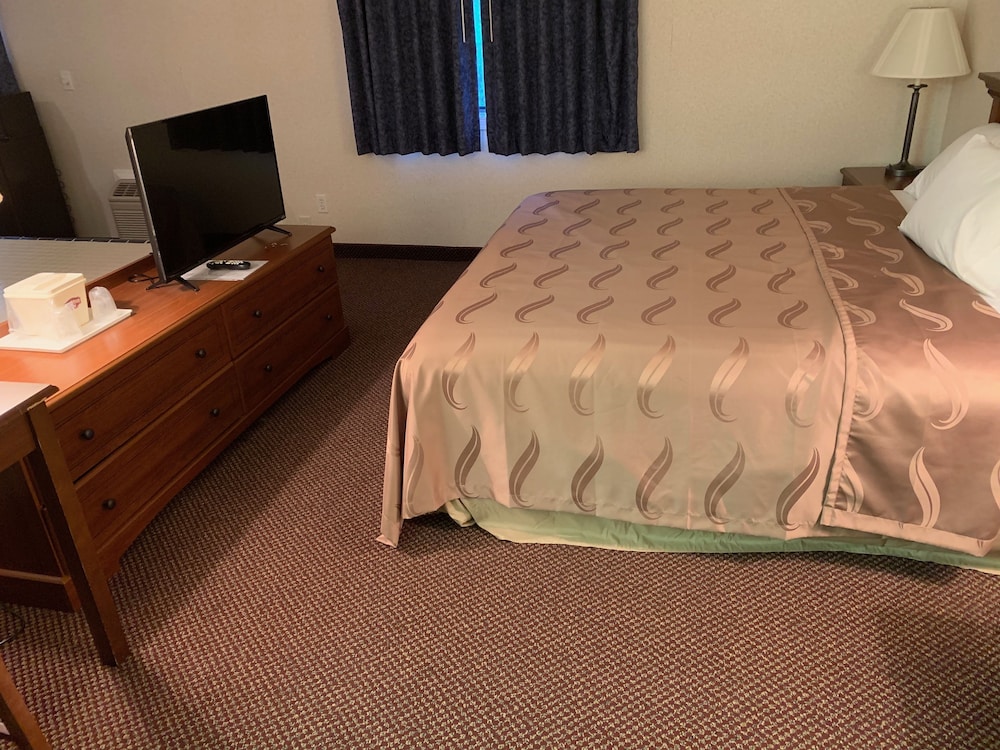 Country Hearth Inn Lomira Hotel 19/48