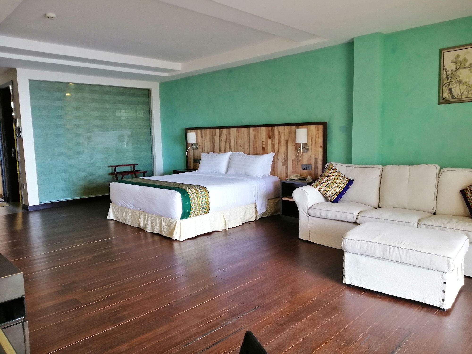 EXECUTIVE, DOUBLE BED