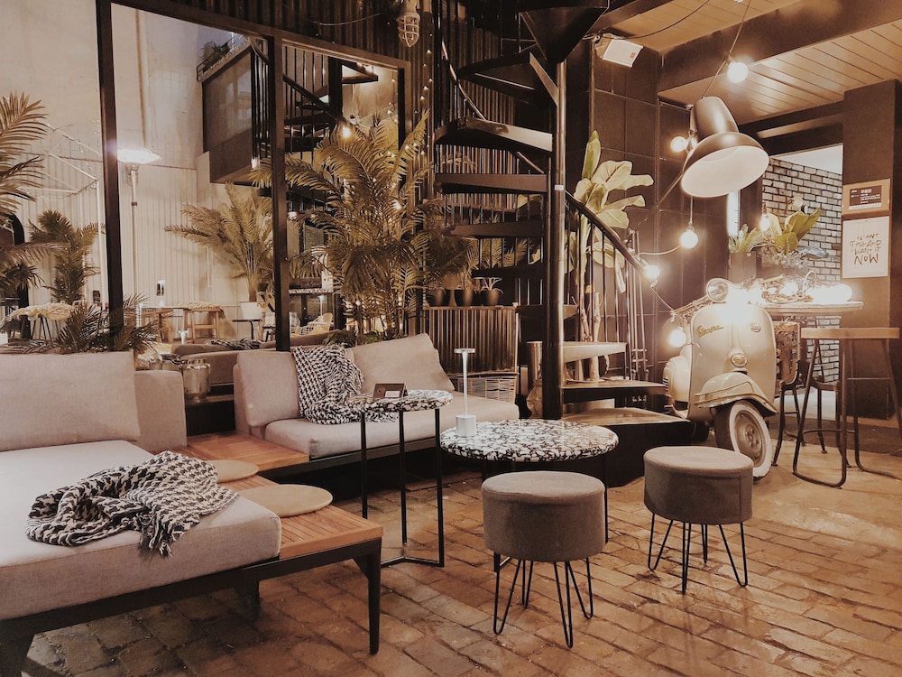 Mmmio Ii Design Residence 28/35