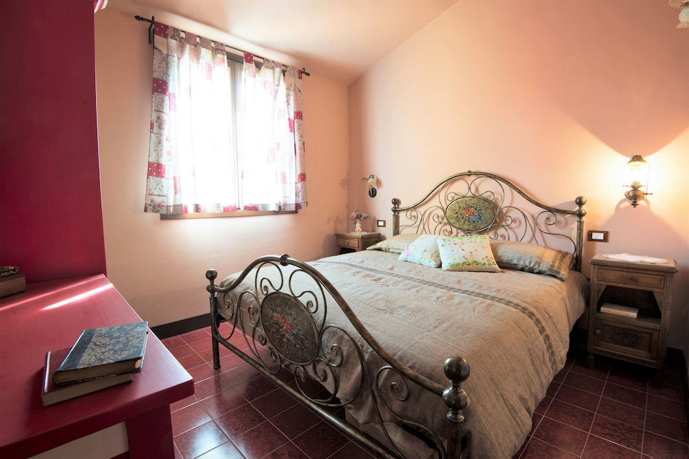 Room, Queen Bed