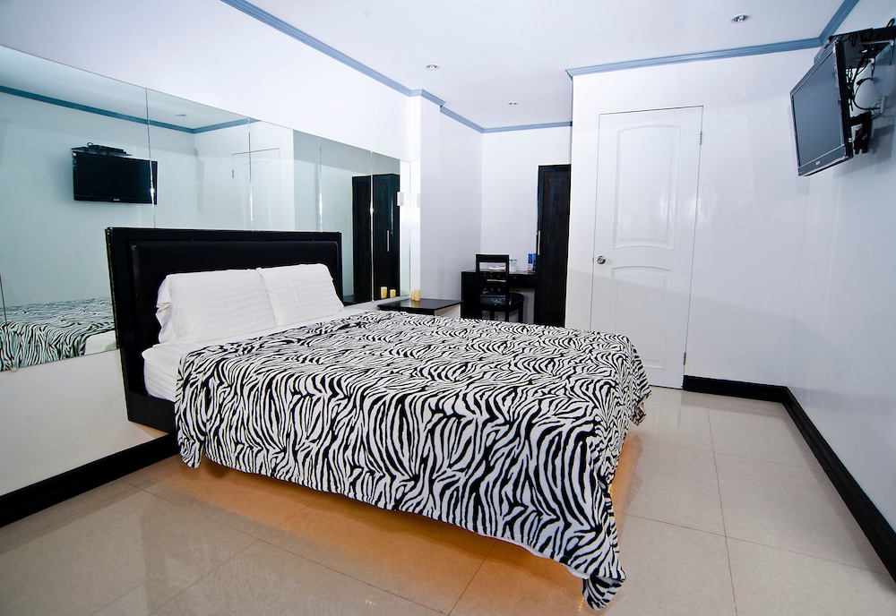 Bohol South Beach Hotel 11/74