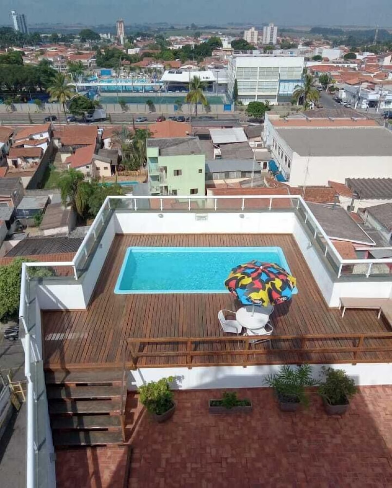 Hotel Jaguary 11/64