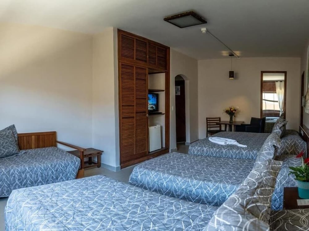 Strand Hotel 26/50