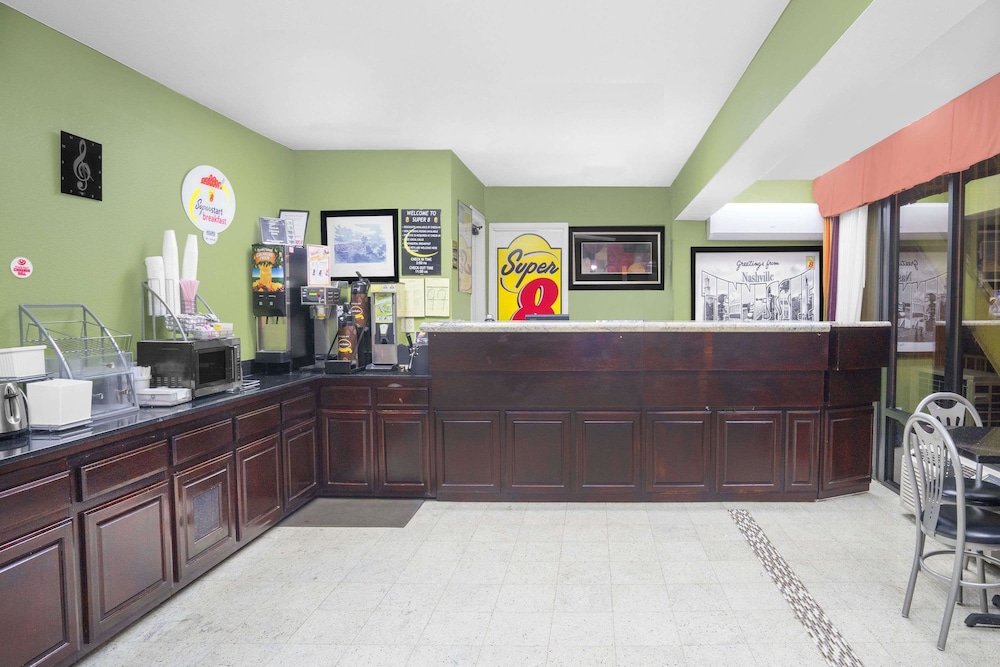 Super 8 by Wyndham Nashville West 6/41