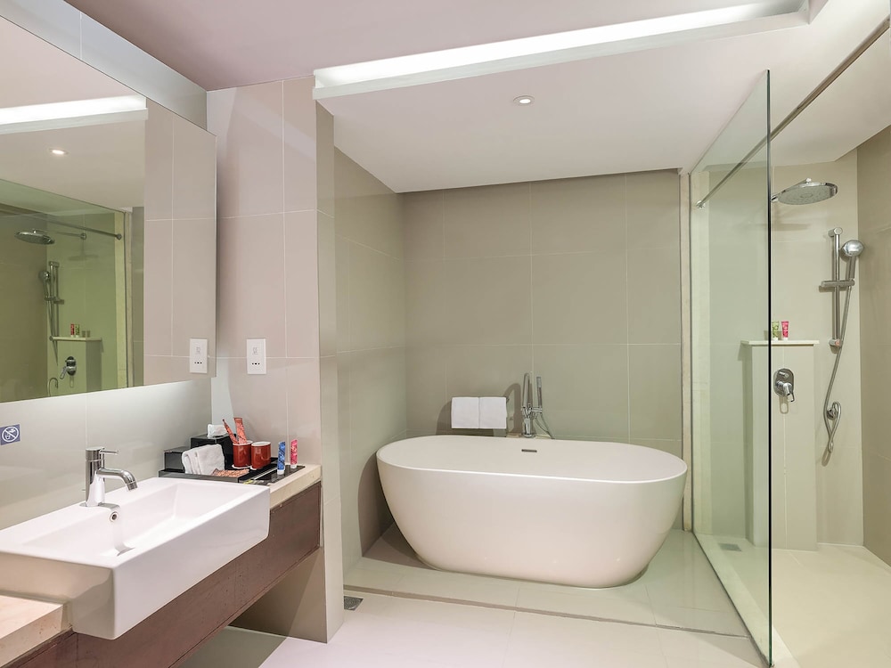 The Alana Yogyakarta Hotel & Convention Center 45/45