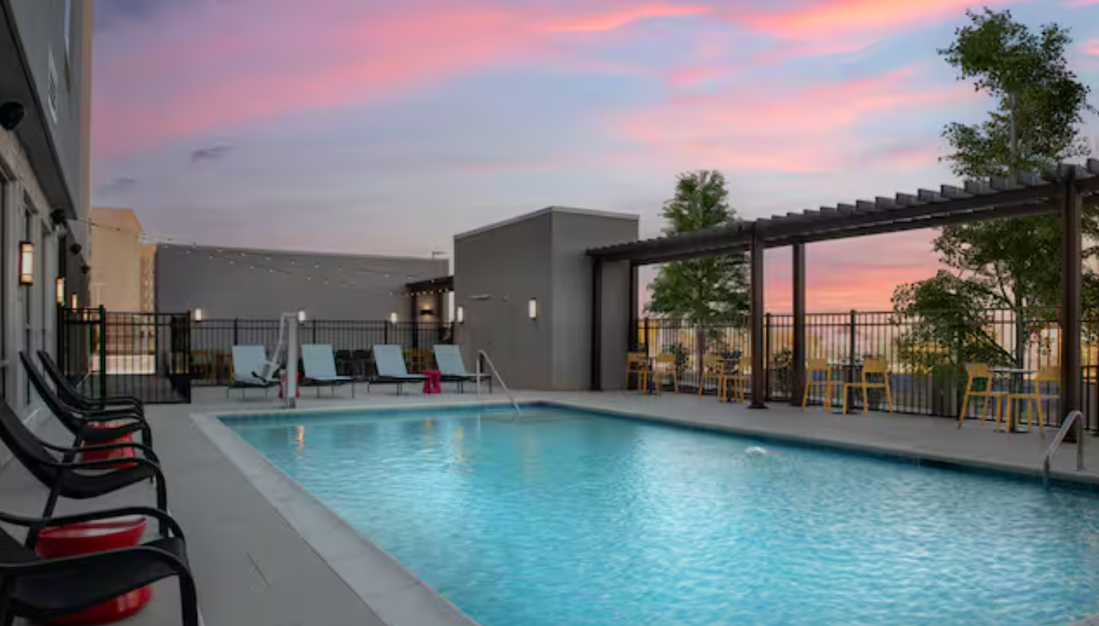 Home2 Suites by Hilton Concord Charlotte 26/28
