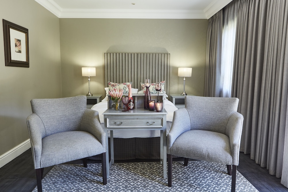 The Devon Valley Hotel 27/50