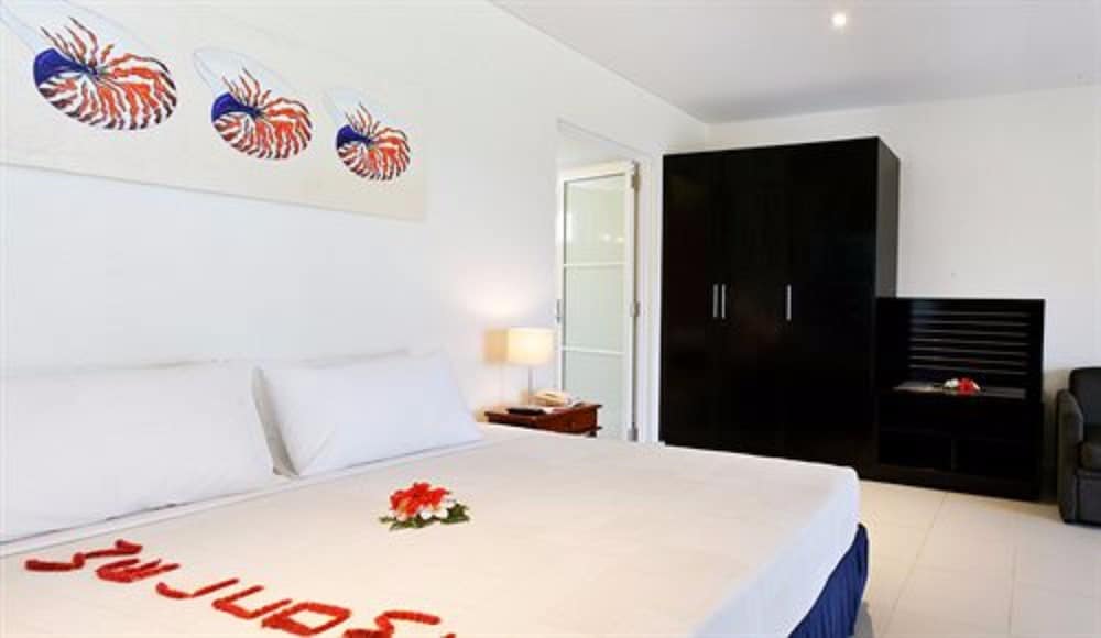 Tropical, Studio, Apartment, King Bed, 2 Sofa