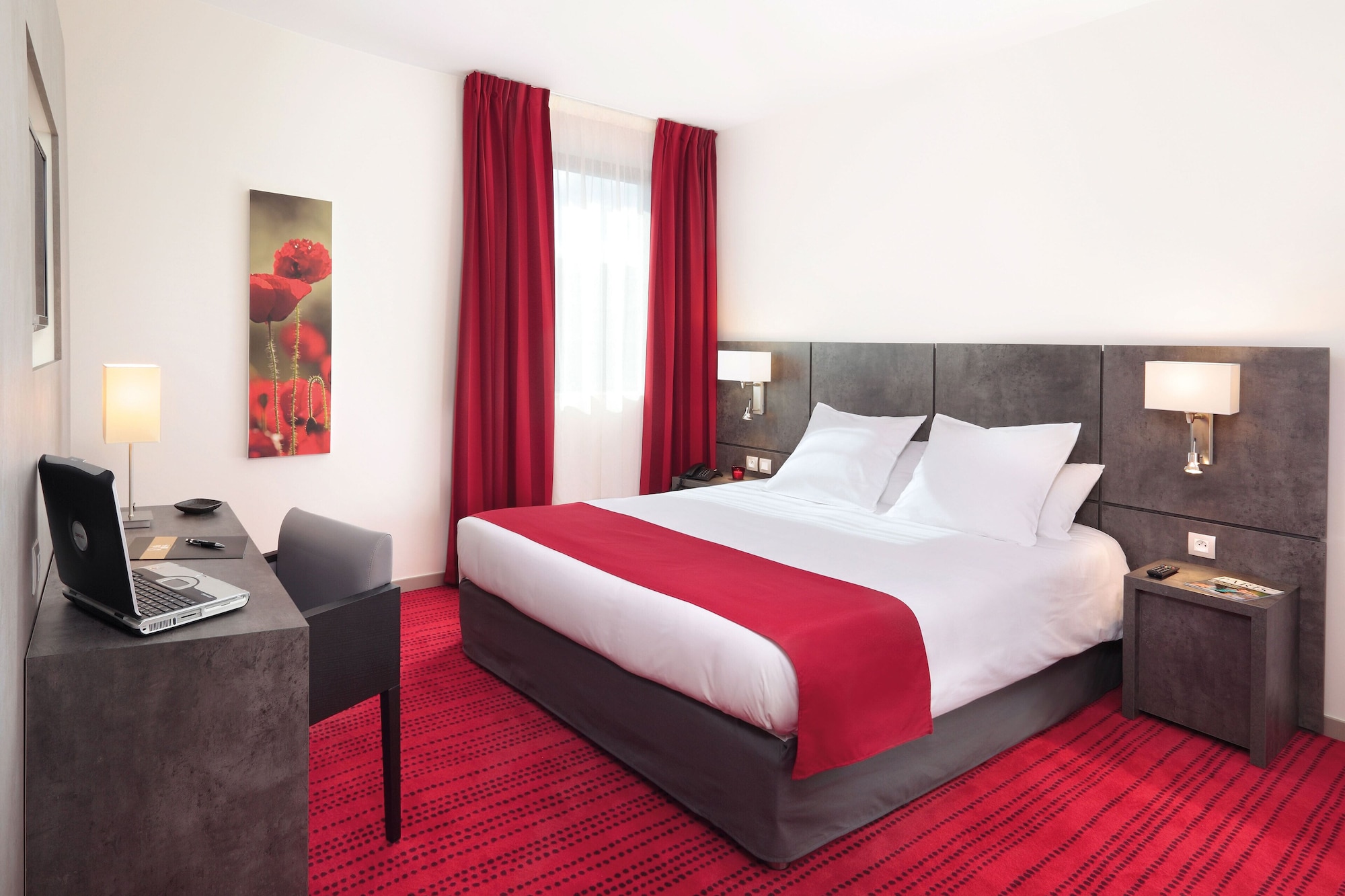 STUDIO, DOUBLE BED