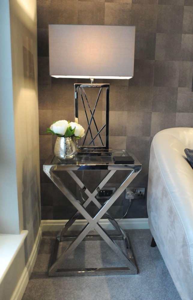 Stirling Luxury Apartments 5/30