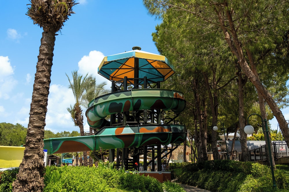 Pegasos Resort 72/74