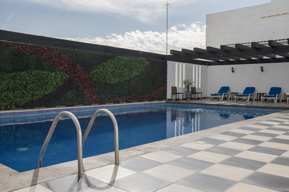 Hotel Morales Historical & Colonial 52/73