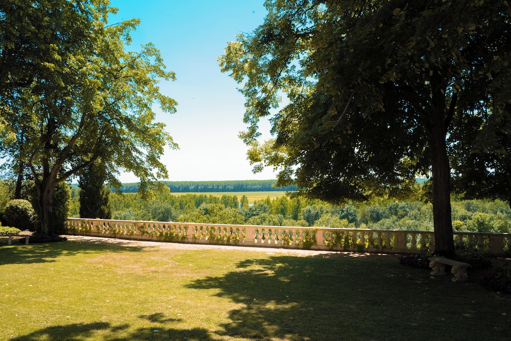 Chateau De Noirieux 34/50