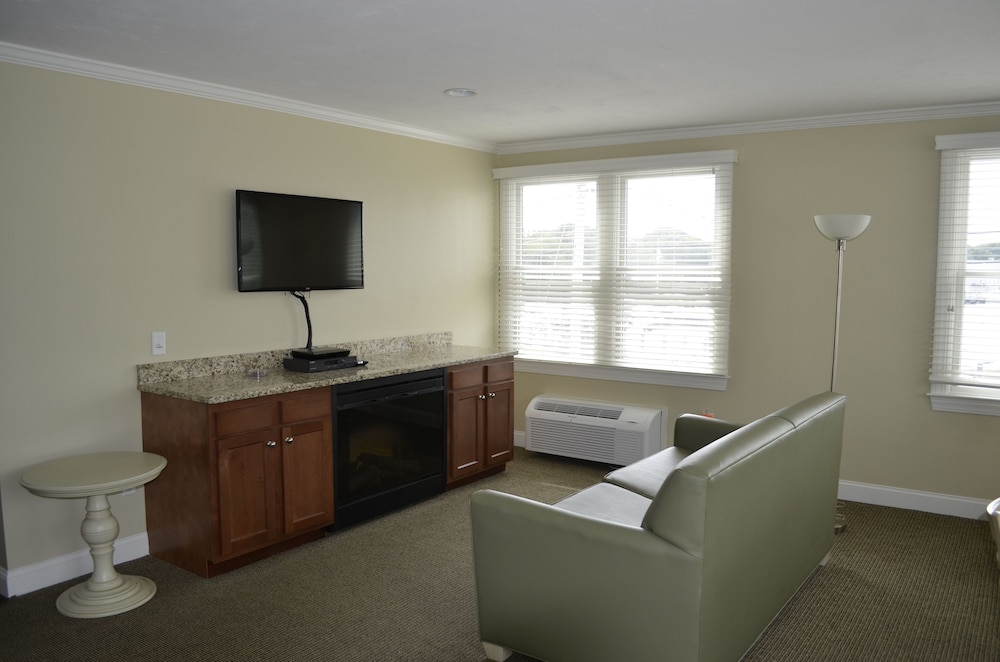 Innseason Resorts Harborwalk 38/50